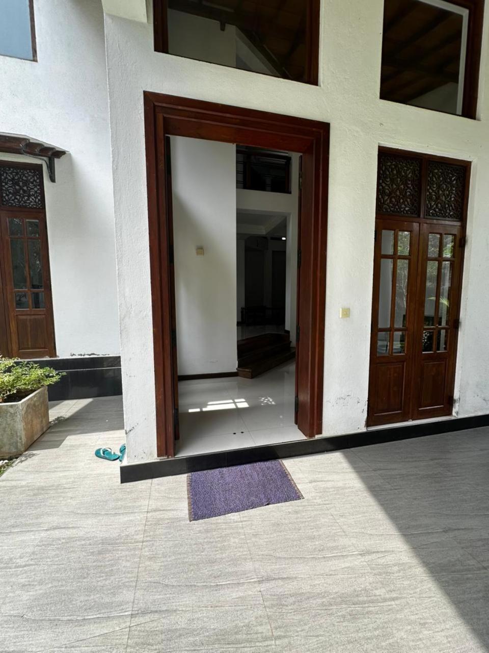 Curve Hiri Apartment Dickwella Exterior photo