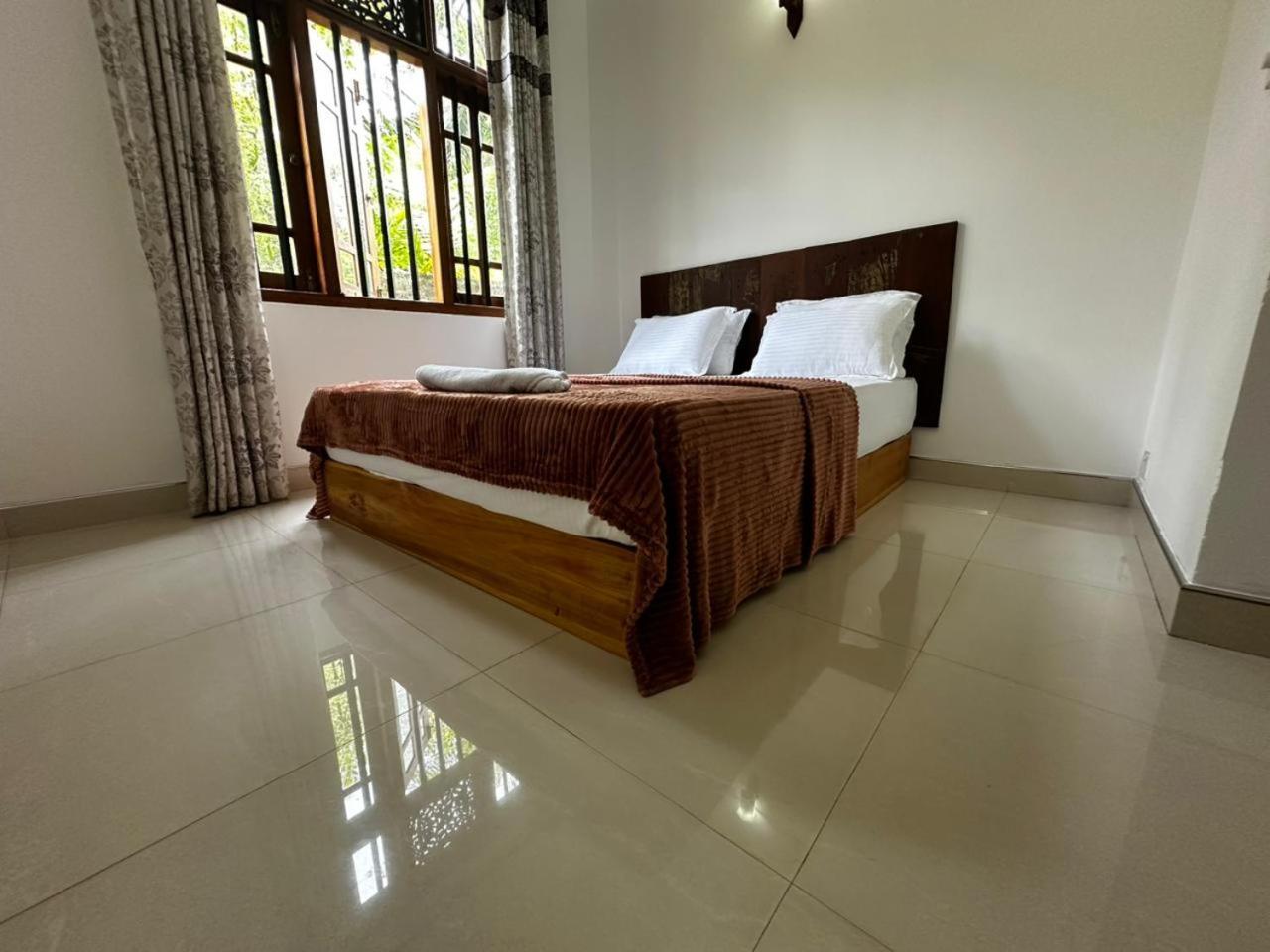 Curve Hiri Apartment Dickwella Exterior photo