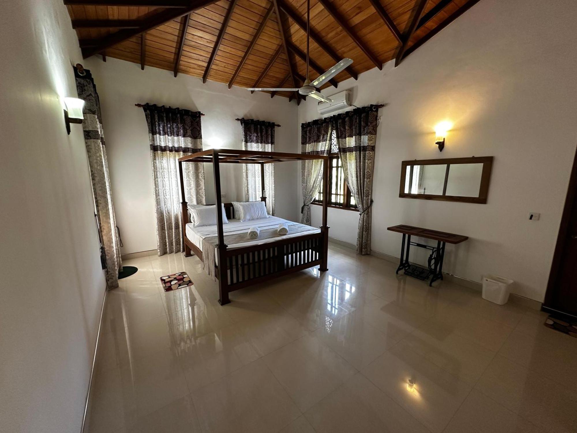Curve Hiri Apartment Dickwella Exterior photo